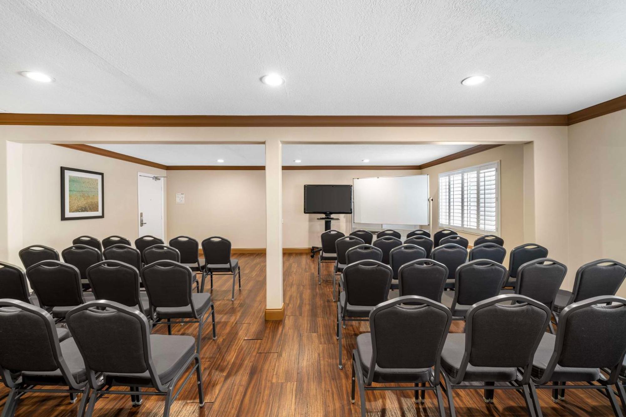 Best Western Oxnard Inn Exterior photo